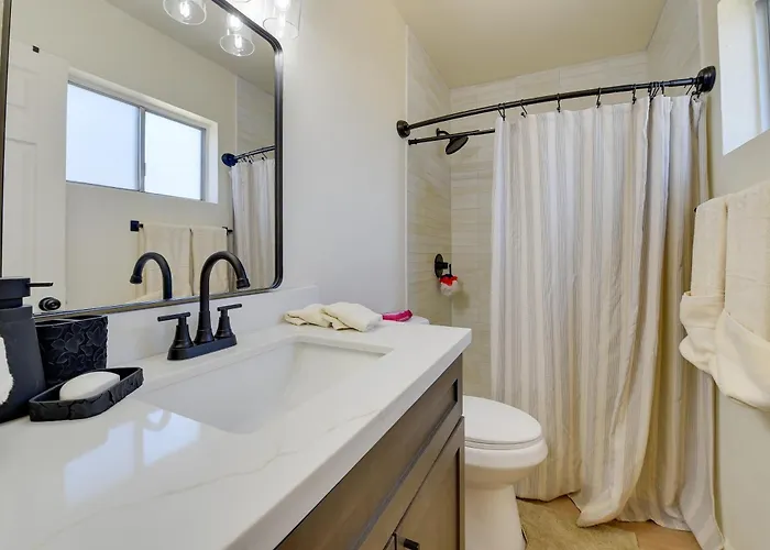 Pool, Hot Tub, Outdoor Kitchen, Near I10 * Tucson