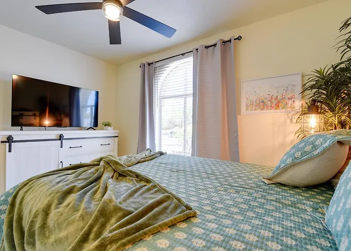 Holiday home Pool, Hot Tub, Outdoor Kitchen, Near I10