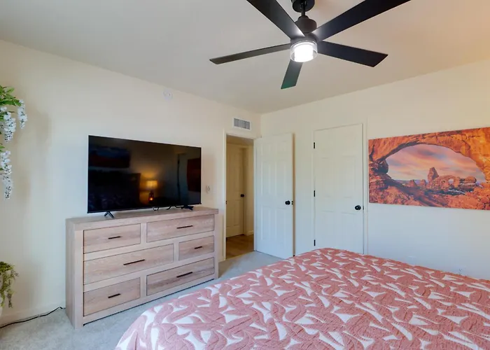Pool, Hot Tub, Outdoor Kitchen, Near I10 Tucson