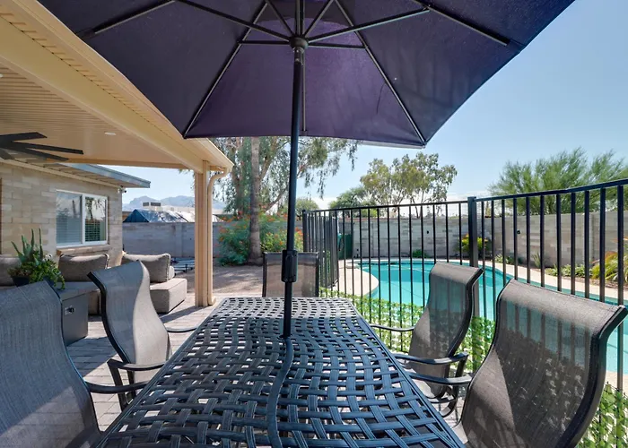 Pool, Hot Tub, Outdoor Kitchen, Near I10